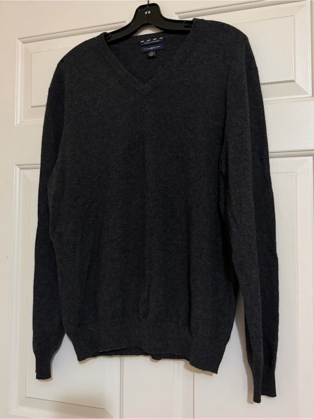 Club Room estate Cashmere Charcoal Gray V-Neck Sweater Size Medium M